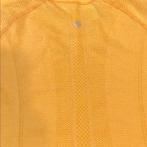 Lululemon Swiftly Tech Short Sleeve